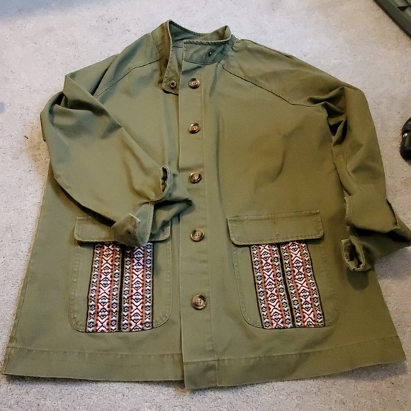 Army green jacket - Picture 1 of 1